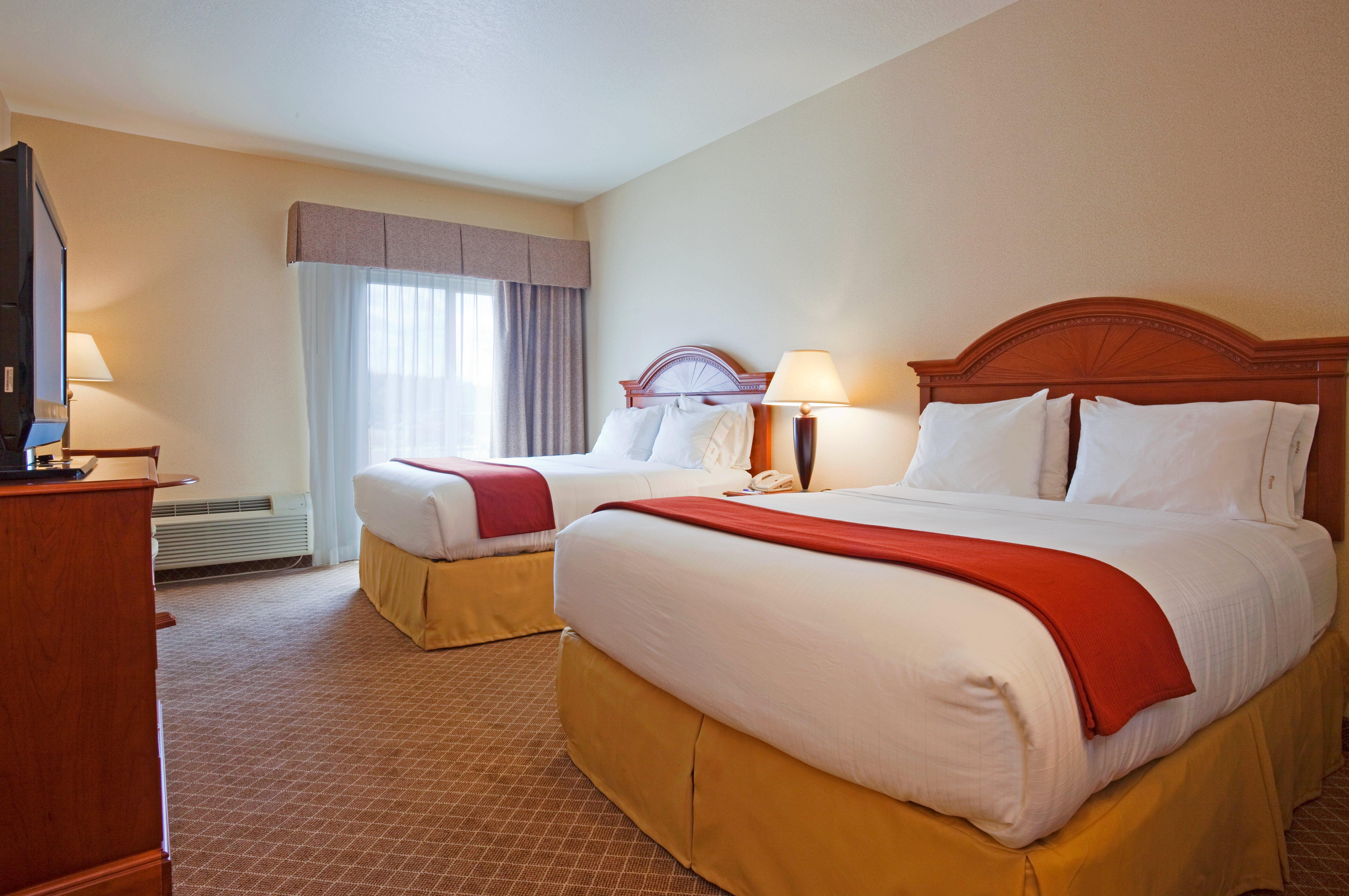 Holiday Inn Express & Suites Wausau By Ihg Weston Экстерьер фото