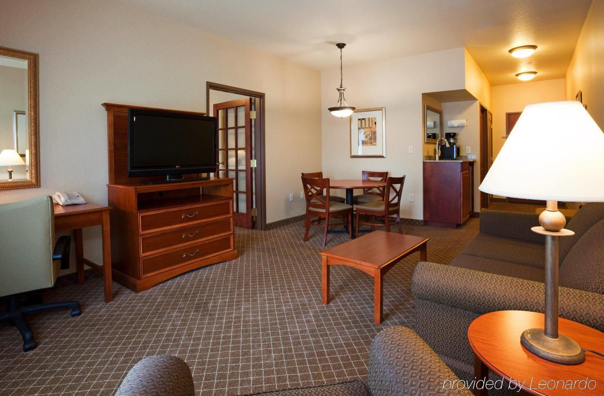 Holiday Inn Express & Suites Wausau By Ihg Weston Номер фото